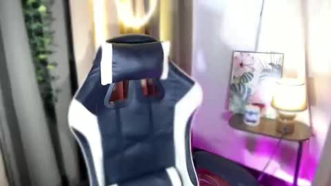 Snapshot of ur_dazzlingmorenaxx chatting on 7, 11, 2025 ur_dazzlingmorenaxx online show from 7, 11, 2025