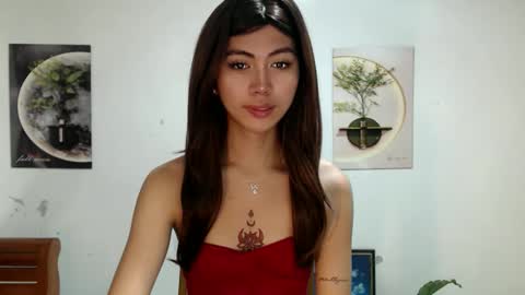 Snapshot of ur_extra_petite chatting on 28, 5, 2026 online show from 28, 5, 2026