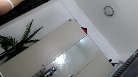 Snapshot of ur_julie chatting on 1, 11, 2025 Cleo online show from 1, 11, 2025