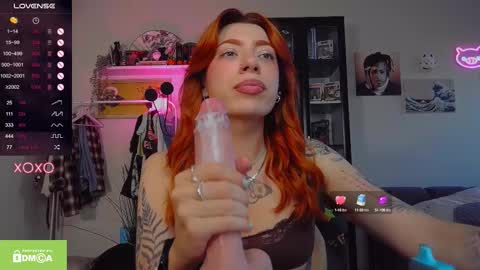 Snapshot of ur_olivia chatting on 1, 10, 2025 Olivia Kaufman online show from 1, 10, 2025