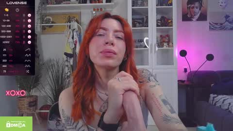 Snapshot of ur_olivia chatting on 31, 10, 2025 Olivia Kaufman online show from 31, 10, 2025