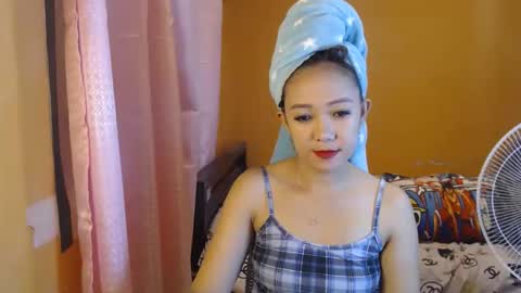 Snapshot of ur_petitejaya chatting on 3, 5, 2026 ur_petitejaya online show from 3, 5, 2026