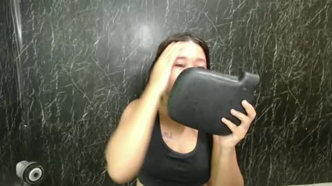 Snapshot of ur_prettychelsie18 chatting on 16, 5, 2026 ur_prettychelsie18 online show from 16, 5, 2026