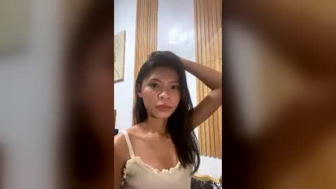 ur_prettylilzie online show from 21, 6, 2026