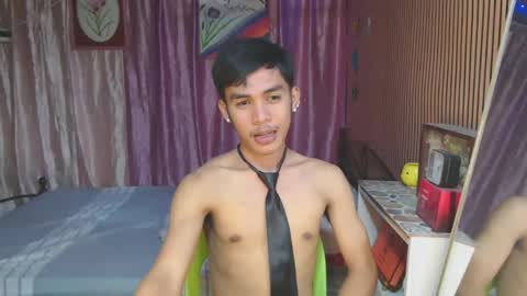 ur_shan21 online show from 3, 12, 2025