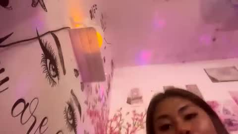 Snapshot of ur_ultimatedreamgirlxoxo chatting on 24, 2, 2026 HelloIm Girly online show from 24, 2, 2026