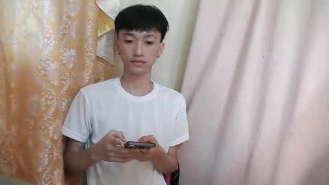 urasian_femboyxxx online show from 31, 3, 2026