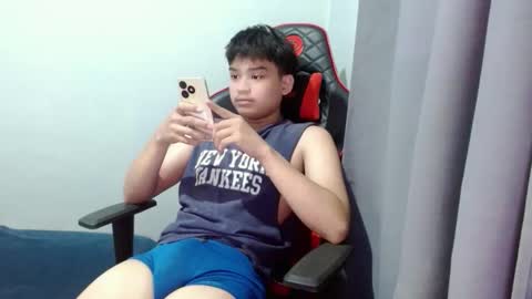 Snapshot of urasian_kentoyxx77 chatting on 6, 11, 2025 Kentoy online show from 6, 11, 2025