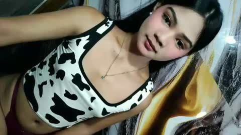 urasian_latinaxxx online show from 5, 7, 2026