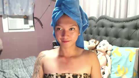 NEWRA  ALLISON online show from 5, 5, 2026