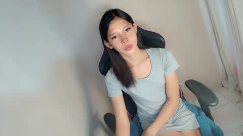 Snapshot of urasian_prettyjane chatting on 25, 5, 2026 Jane online show from 25, 5, 2026