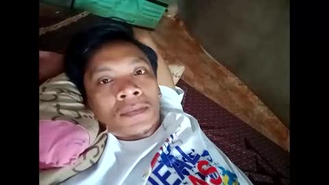 Snapshot of urasiandreamboyx chatting on 22, 9, 2025 John online show from 22, 9, 2025