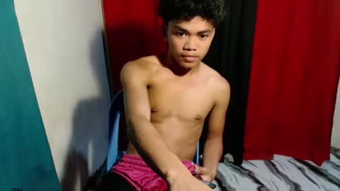 Snapshot of urboyvenz chatting on 15, 4, 2026 urboyvenz online show from 15, 4, 2026