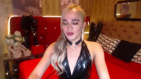 KENDALL online show from 10, 1, 2025