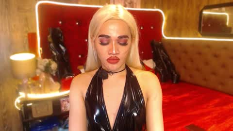 KENDALL online show from 15, 1, 2025