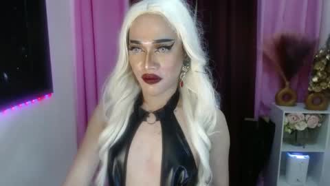 KENDALL online show from 11, 10, 2025