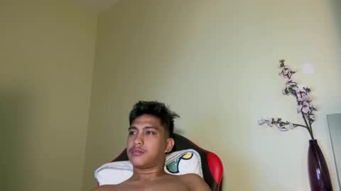 Snapshot of urcuteguy_jhonx chatting on 9, 11, 2025 Dannie online show from 9, 11, 2025