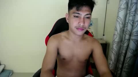 Snapshot of urcuteguy_jhonx chatting on 10, 11, 2025 Dannie online show from 10, 11, 2025