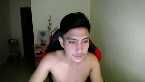 Snapshot of urcuteguy_jhonx chatting on 14, 11, 2025 Dannie online show from 14, 11, 2025