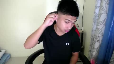 Snapshot of urcuteguy_jhonx chatting on 24, 11, 2025 Dannie online show from 24, 11, 2025