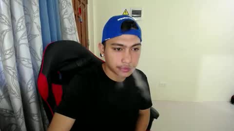 Snapshot of urcuteguy_jhonx chatting on 14, 12, 2025 Dannie online show from 14, 12, 2025