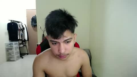Snapshot of urcuteguy_jhonx chatting on 4, 2, 2026 Dannie online show from 4, 2, 2026