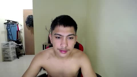 Snapshot of urcuteguy_jhonx chatting on 24, 2, 2026 Dannie online show from 24, 2, 2026