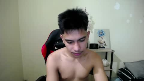 Snapshot of urcuteguy_jhonx chatting on 25, 4, 2026 Dannie online show from 25, 4, 2026