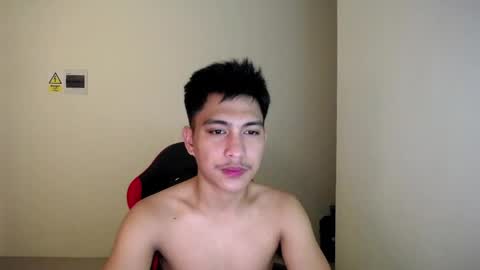 Snapshot of urcuteguy_jhonx chatting on 3, 5, 2026 Dannie online show from 3, 5, 2026