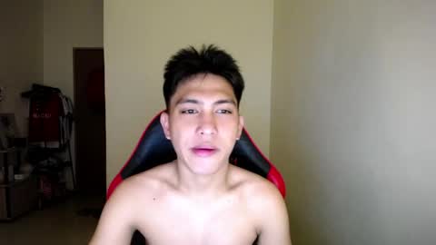 Snapshot of urcuteguy_jhonx chatting on 28, 5, 2026 Dannie online show from 28, 5, 2026