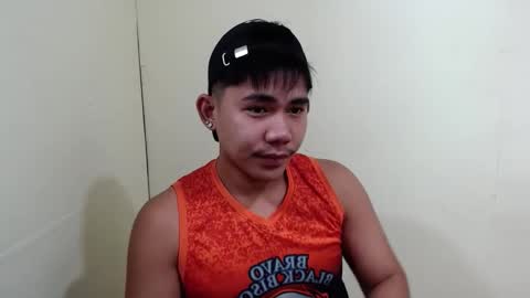 Snapshot of urcutie_asianboy chatting on 24, 9, 2025 KEN online show from 24, 9, 2025