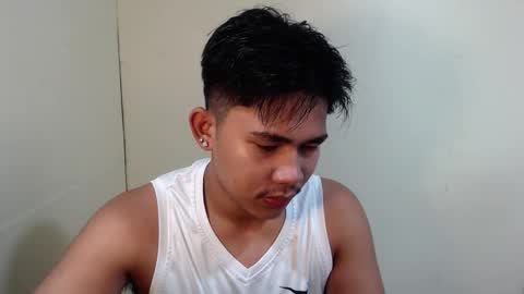Snapshot of urcutie_asianboy chatting on 26, 10, 2025 KEN online show from 26, 10, 2025