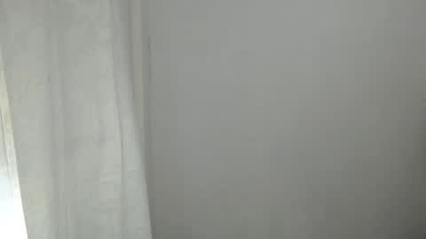 Snapshot of urcutie_asianboy chatting on 29, 10, 2025 KEN online show from 29, 10, 2025