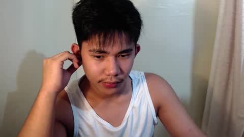 Snapshot of urcutie_asianboy chatting on 4, 11, 2025 KEN online show from 4, 11, 2025