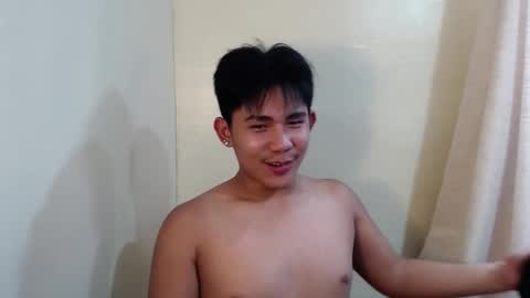 Snapshot of urcutie_asianboy chatting on 8, 11, 2025 KEN online show from 8, 11, 2025