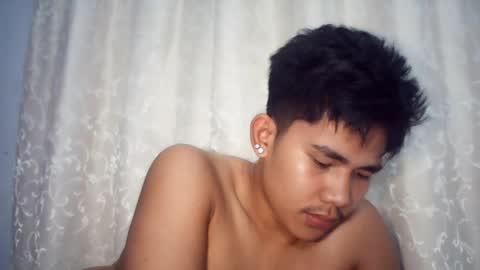 Snapshot of urcutie_asianboy chatting on 27, 11, 2025 KEN online show from 27, 11, 2025