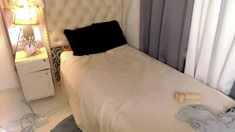 urdream_bride online show from 9, 3, 2025