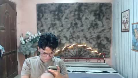 urdreamboy_doms online show from 9, 8, 2026