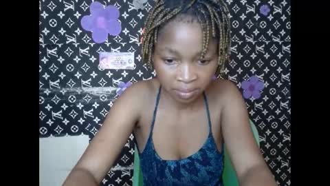 Snapshot of urflirtydoll chatting on 5, 2, 2025 urflirtydoll online show from 5, 2, 2025