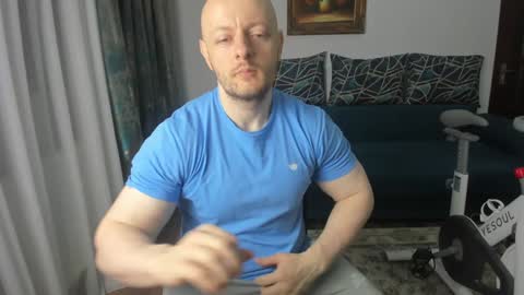 UrGymCrush online show from 8, 2, 2025