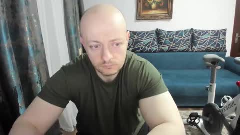 UrGymCrush online show from 2, 3, 2025