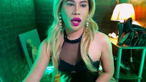 Snapshot of urhardcockqueenxxx chatting on 13, 12, 2024 queen norelle online show from 13, 12, 2024