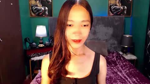 urhot_athena online show from 23, 4, 2026