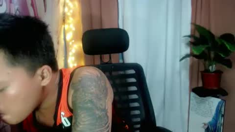 Snapshot of urhot_fucker13 chatting on 23, 11, 2025 JUST CALL MY NAME jayrus online show from 23, 11, 2025