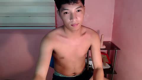 Snapshot of urhotethanxx chatting on 8, 2, 2025 Ethan online show from 8, 2, 2025