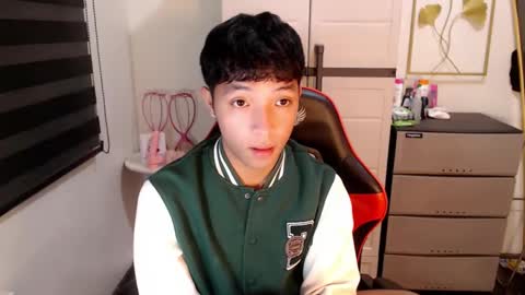 Ethan online show from 19, 4, 2026