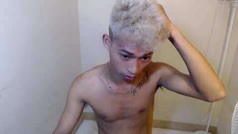 Snapshot of urhotfuckingass chatting on 16, 6, 2026 richard online show from 16, 6, 2026
