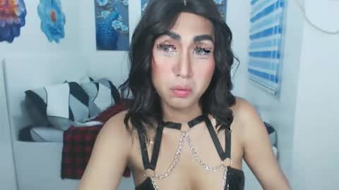 urhotsapphire online show from 13, 4, 2026