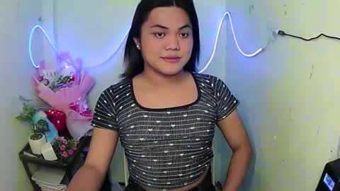 urhottie_bella online show from 9, 9, 2025