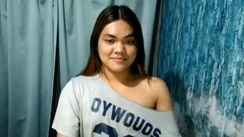 urhottie_bella online show from 4, 7, 2026